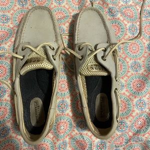 Sperry topsider boat shoes